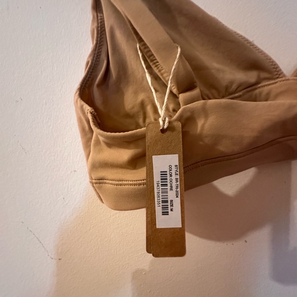 Skims new with tags bra,  size M, tan color - Picture 2 of 5
